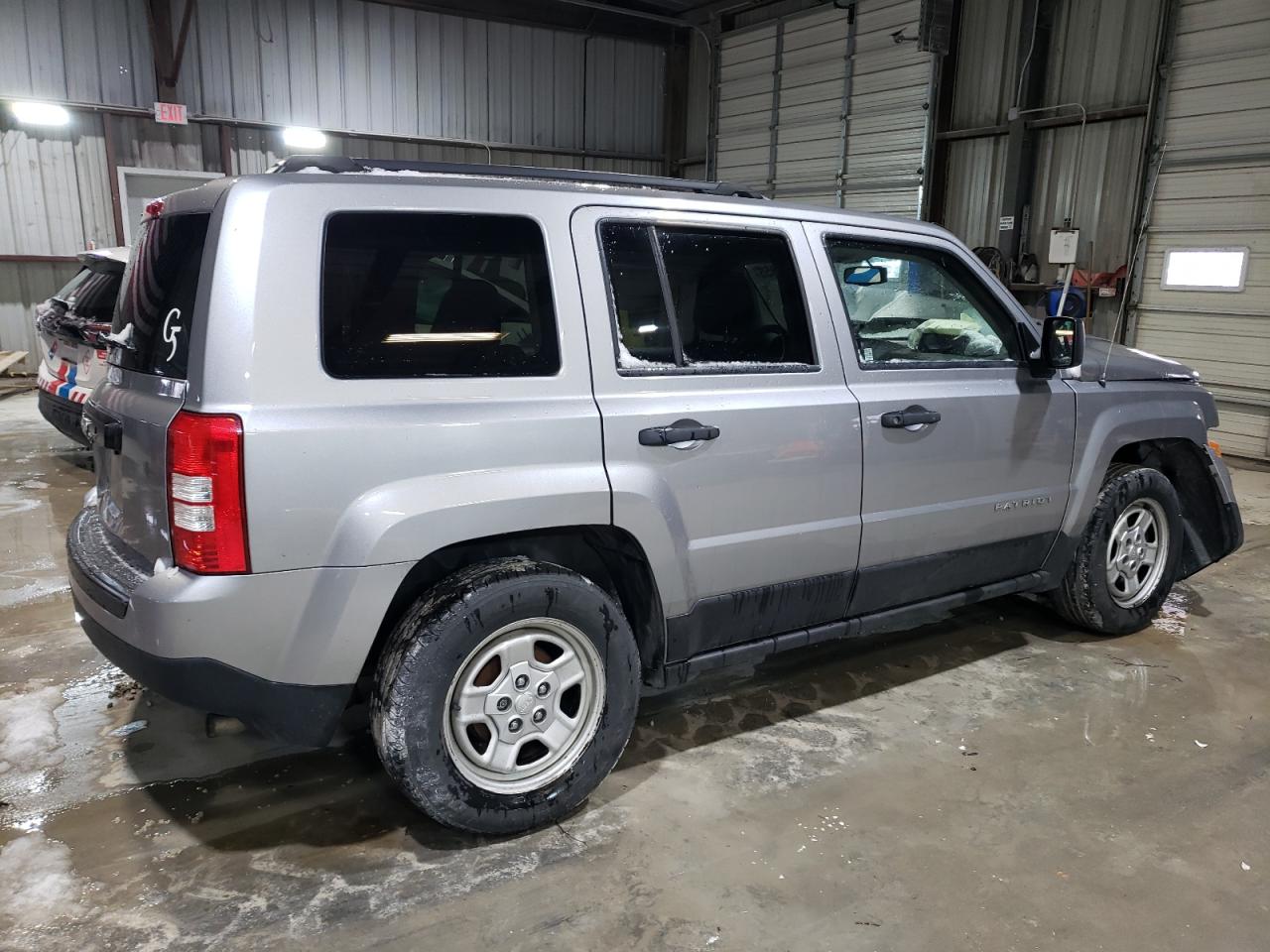 2016 Jeep Liberty (Patriot) - Image 3
