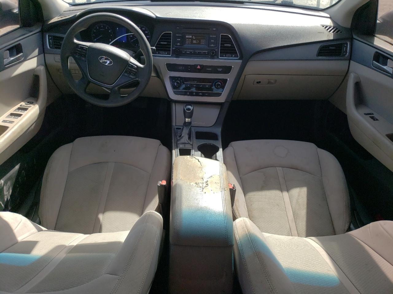 2017 Hyundai Sonata - Image 8