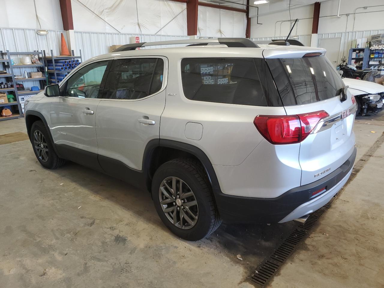 2019 GMC Acadia - Image 2