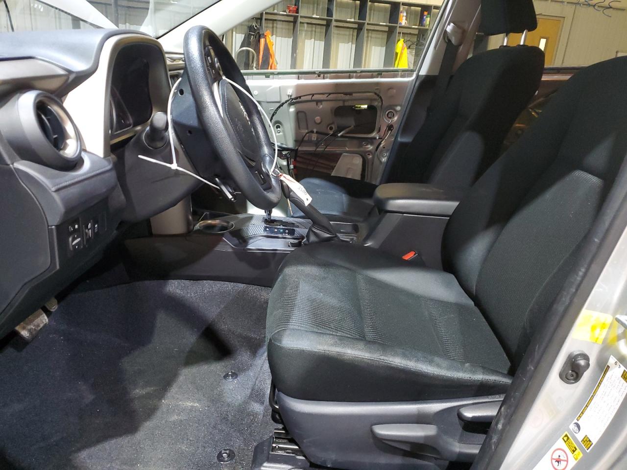 2014 Toyota RAV 4 - Image 7