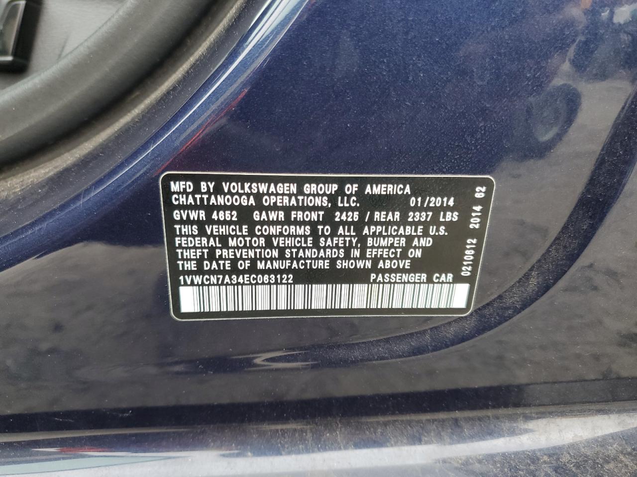 2014 Volkswagen Passat - Image 12