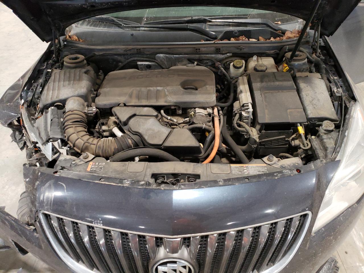 2014 Buick Regal - Image 12