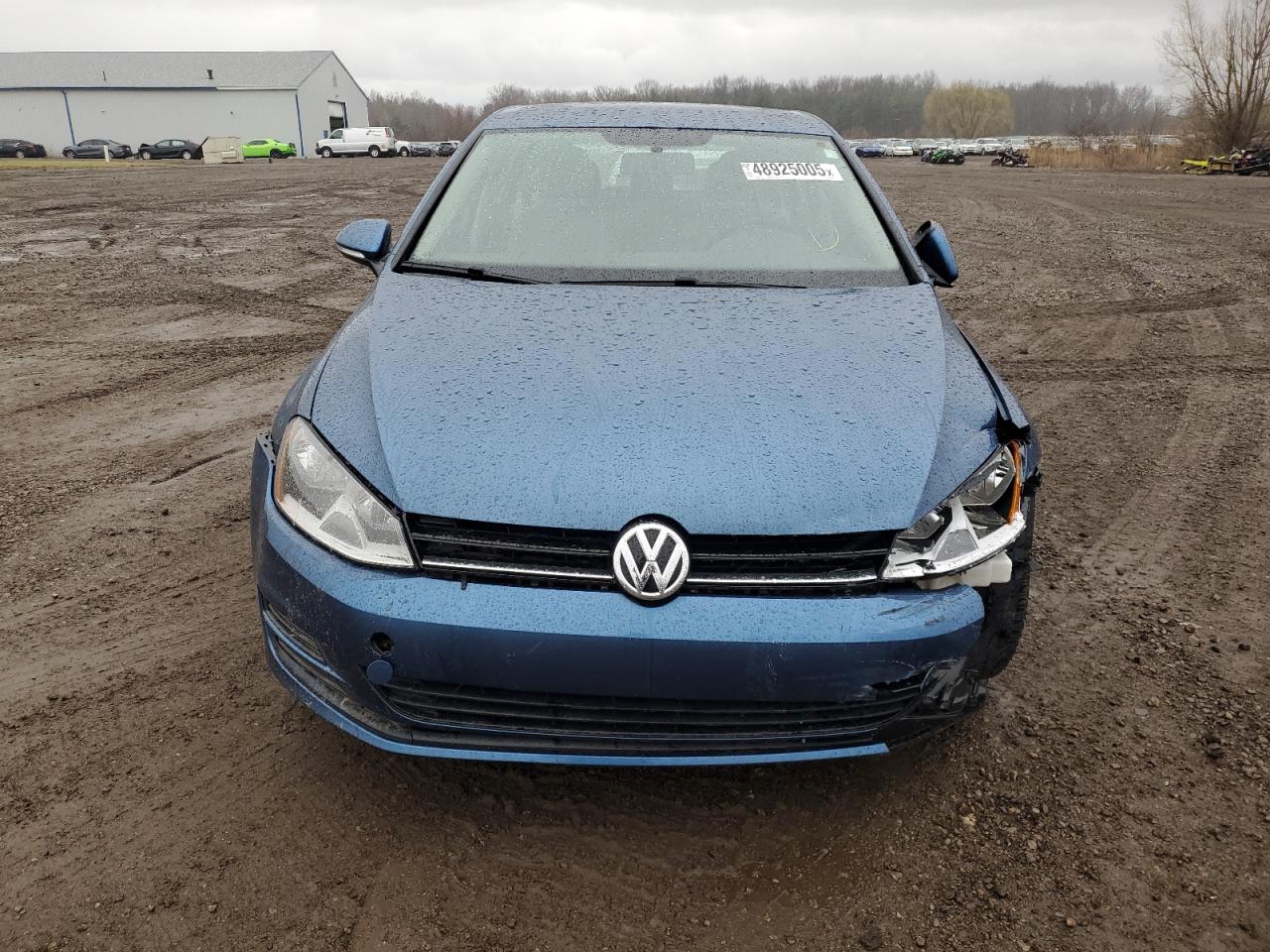 2017 Volkswagen Golf - Image 5