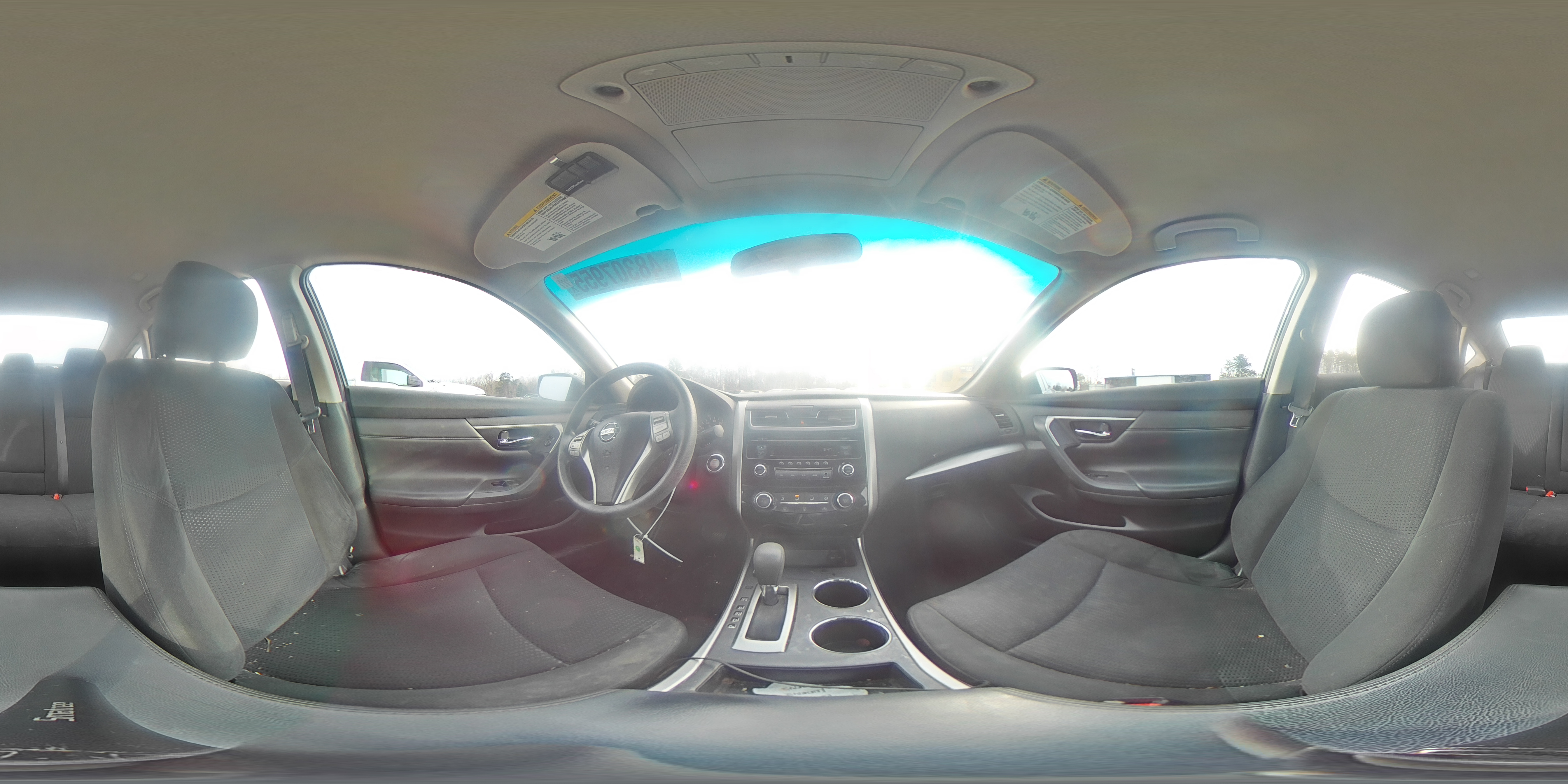 2015 Nissan Altima - Image 12