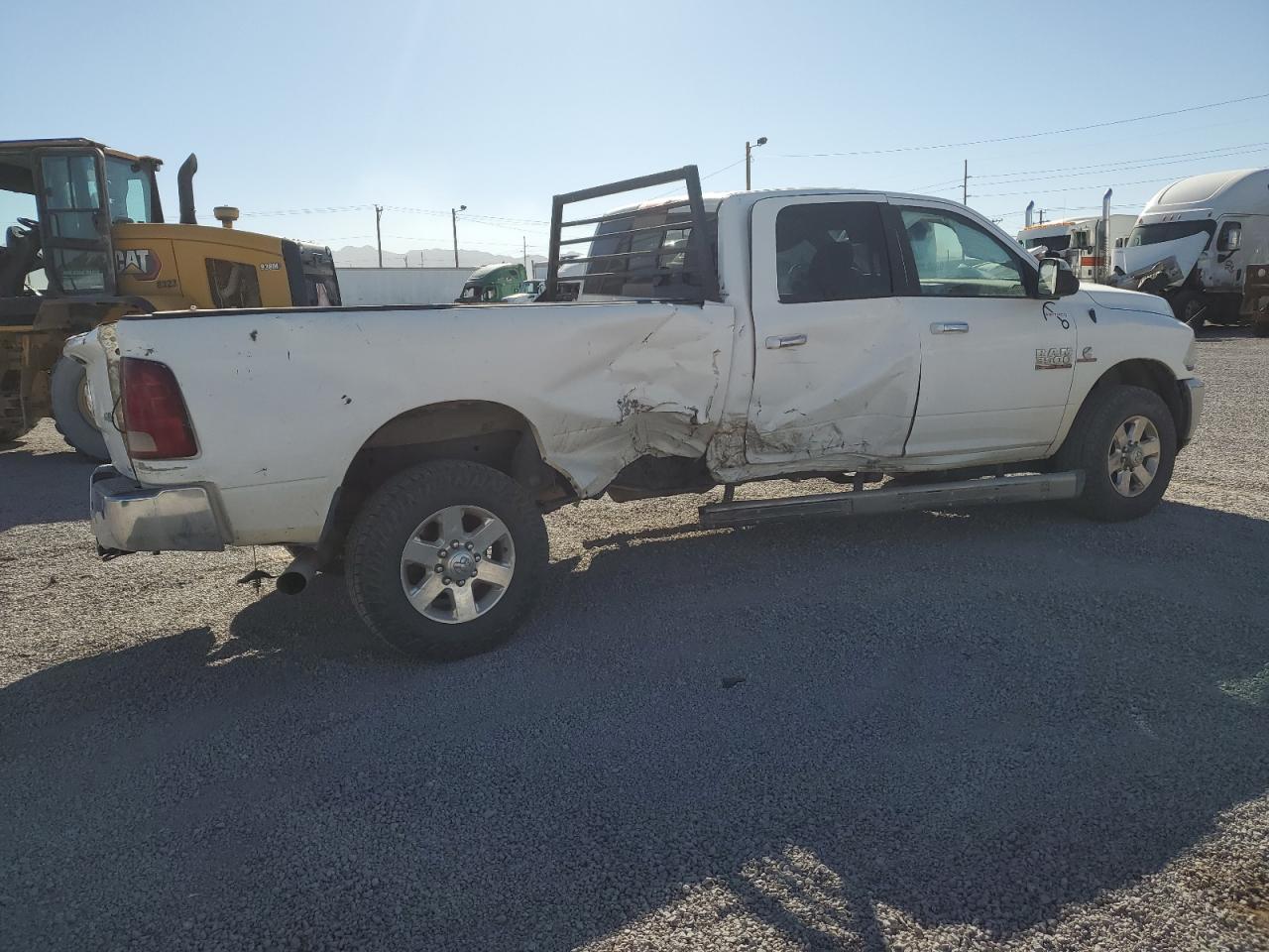 2015 RAM 3500 - Image 3