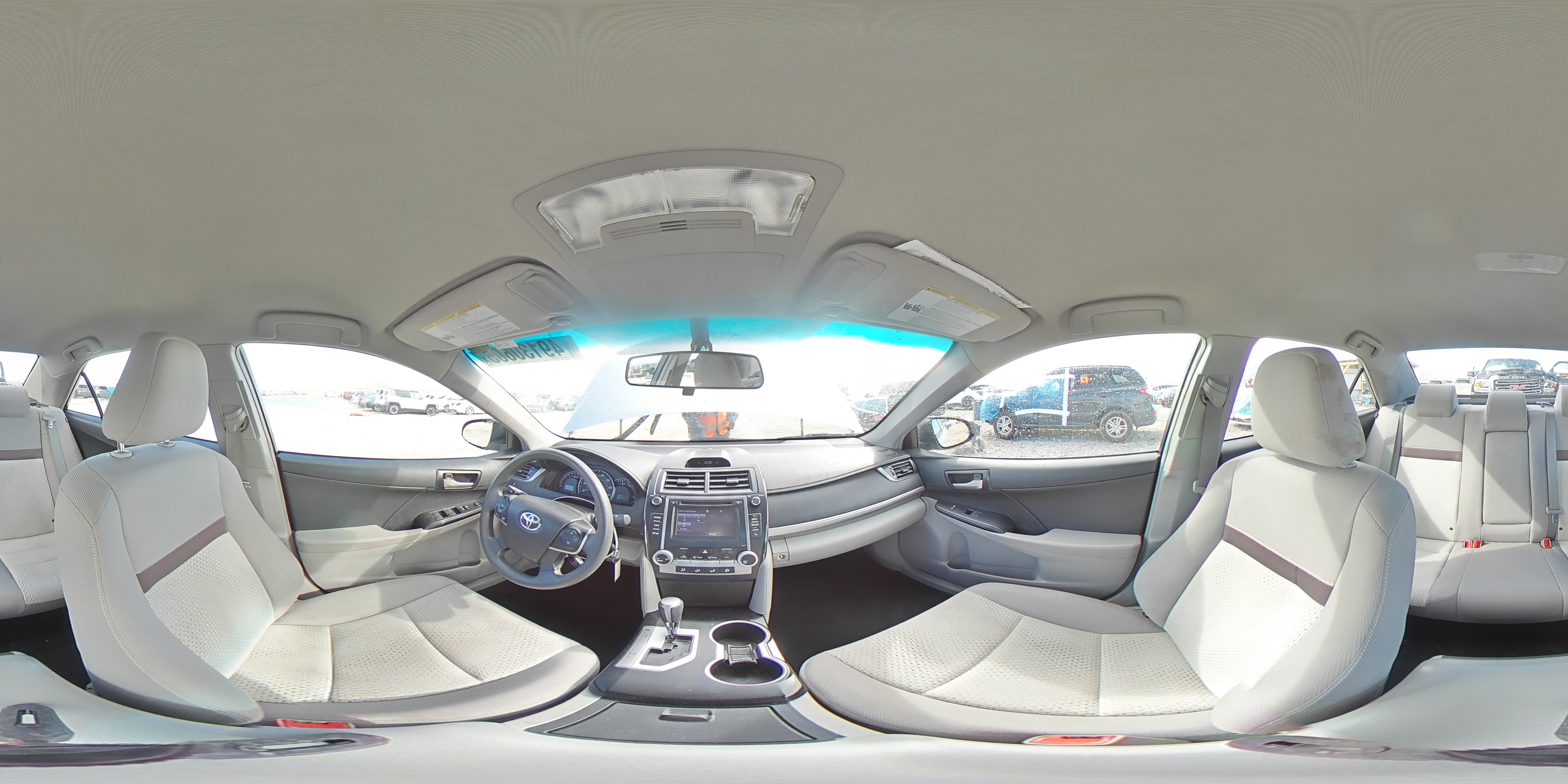 2014 Toyota Camry - Image 14