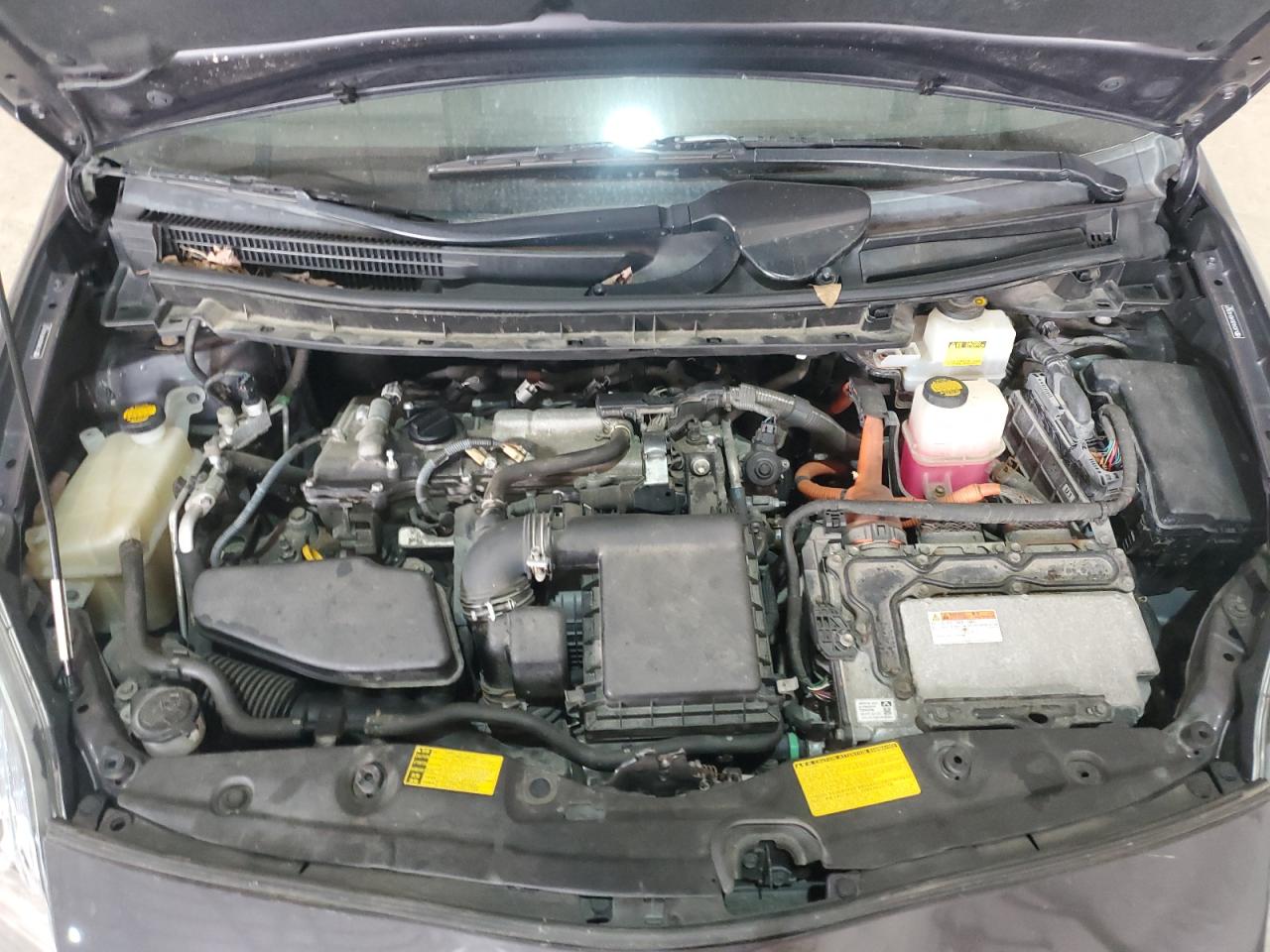 2011 Toyota Prius - Image 11