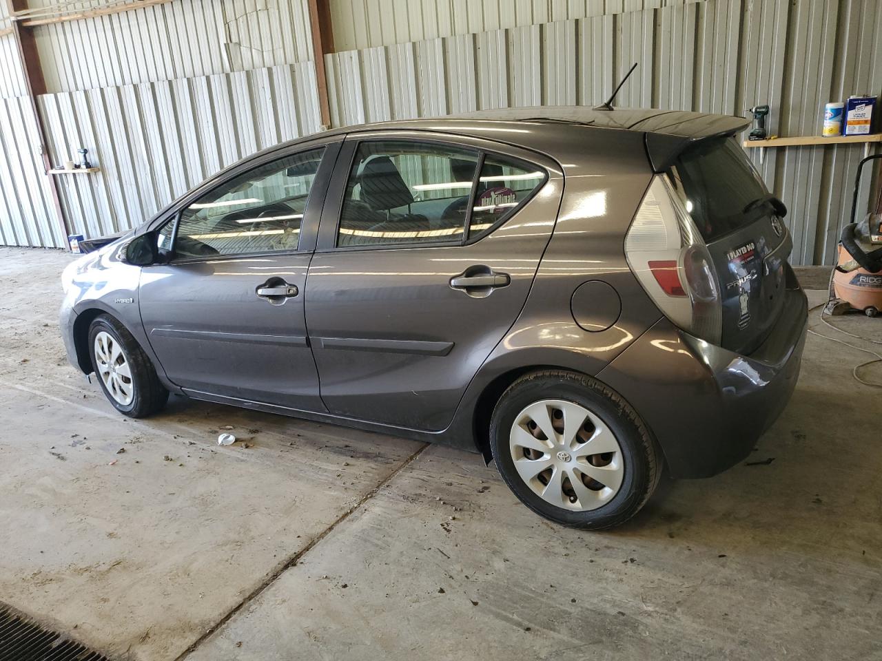 2013 Toyota Prius - Image 2