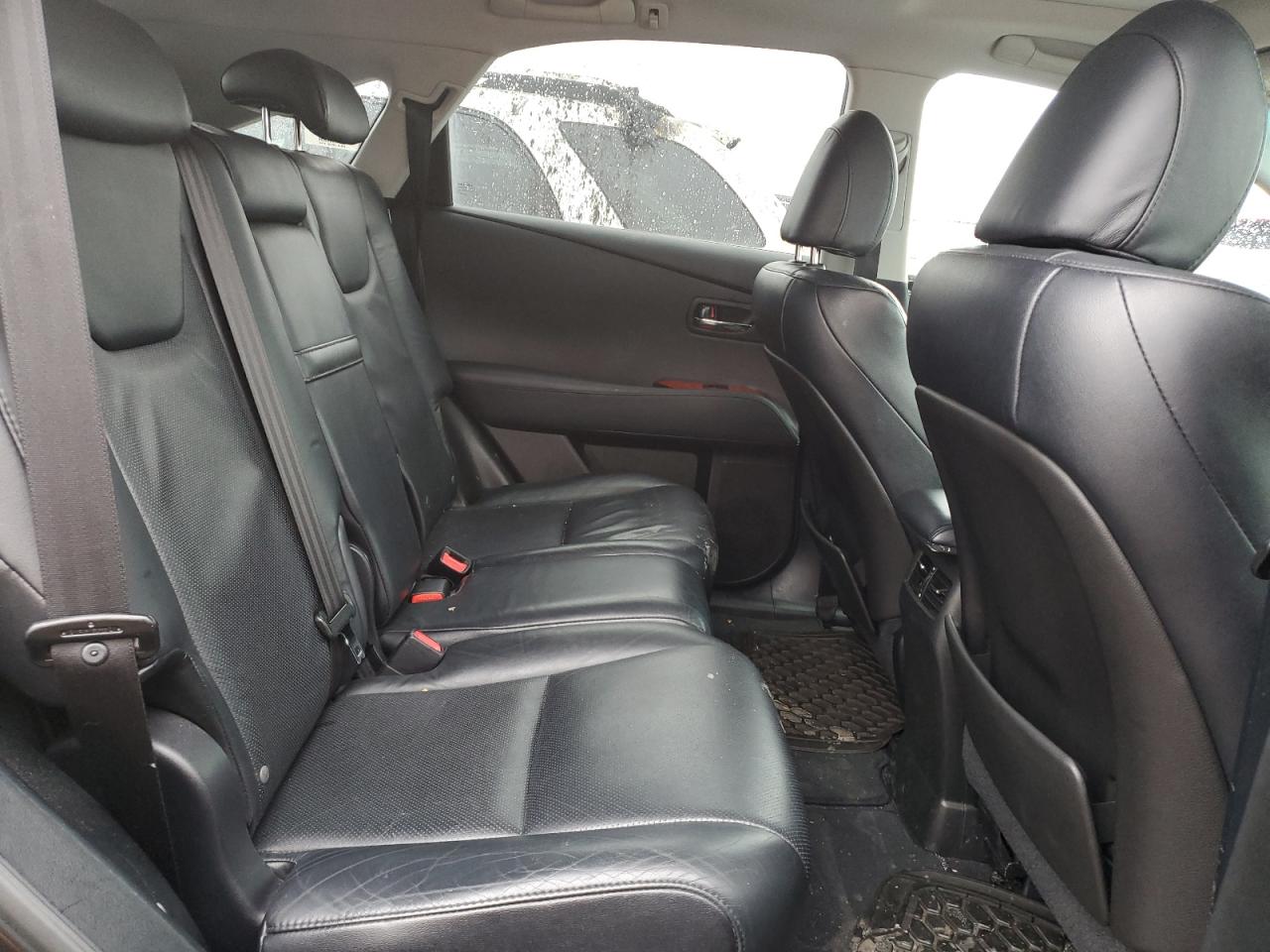 2010 Lexus RX - Image 10
