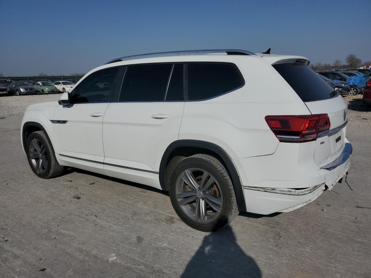 2019 Volkswagen Atlas - Image 2