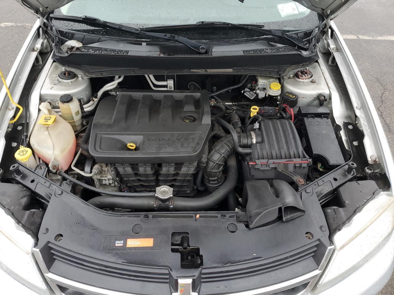 2010 Dodge Avenger - Image 11