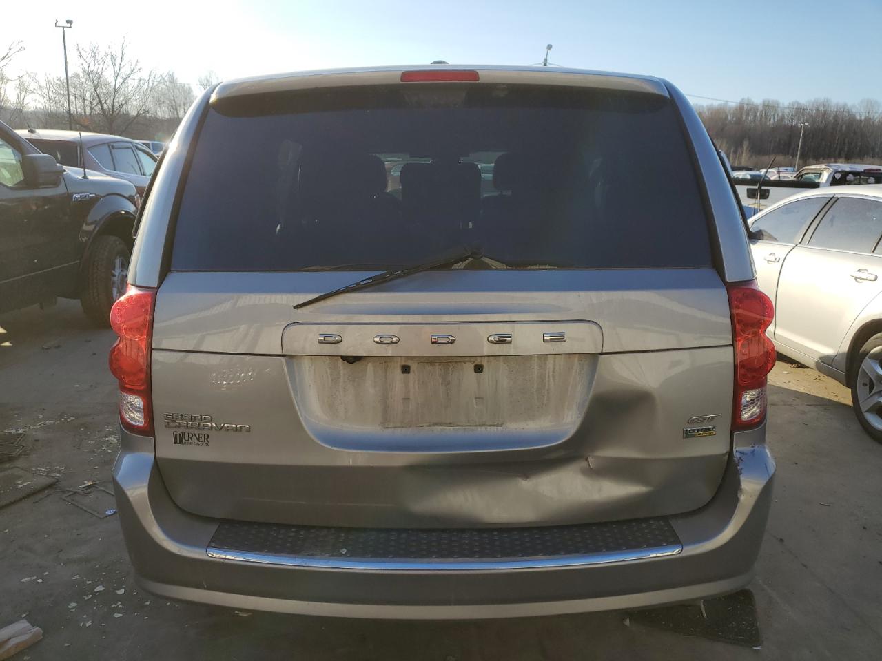 2018 Dodge Caravan - Image 6