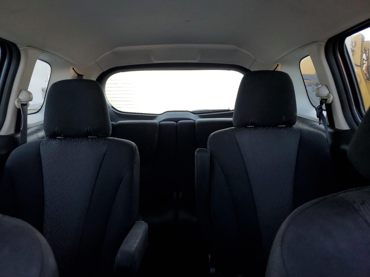2012 Mazda 5 - Image 10