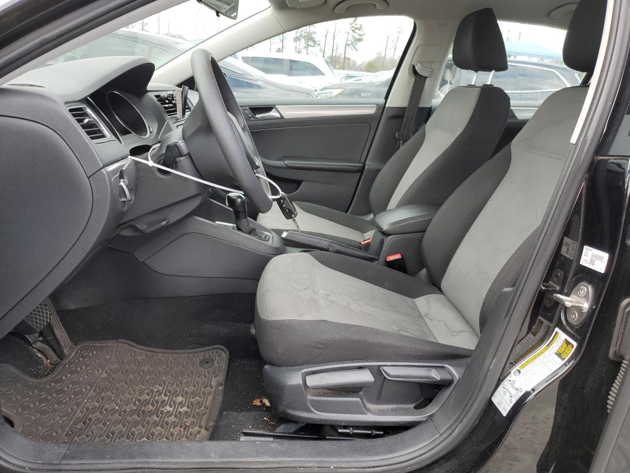 2018 Volkswagen Jetta - Image 7