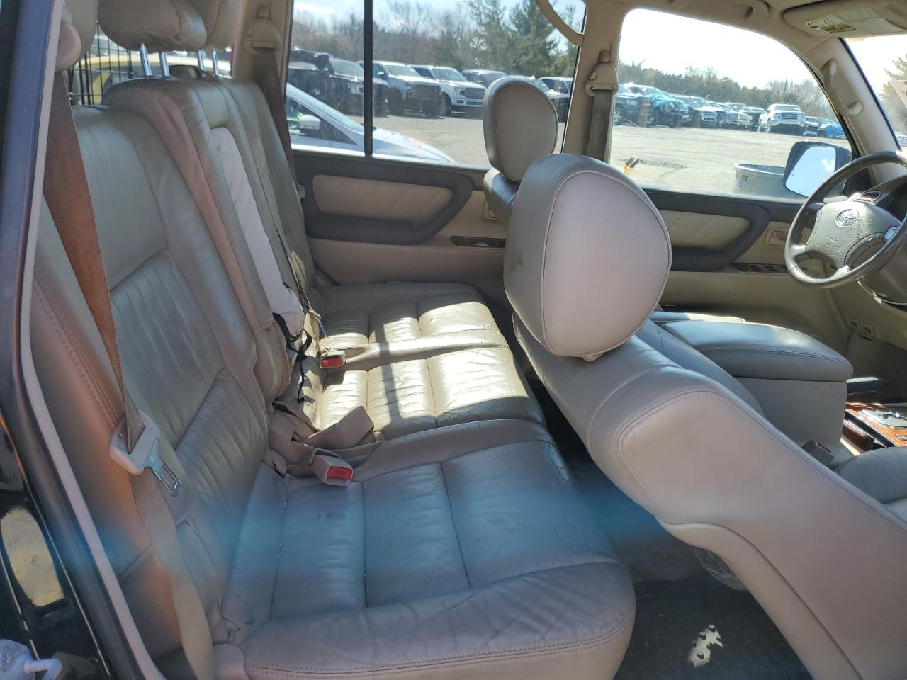 2005 Toyota Land Cruiser - Image 11