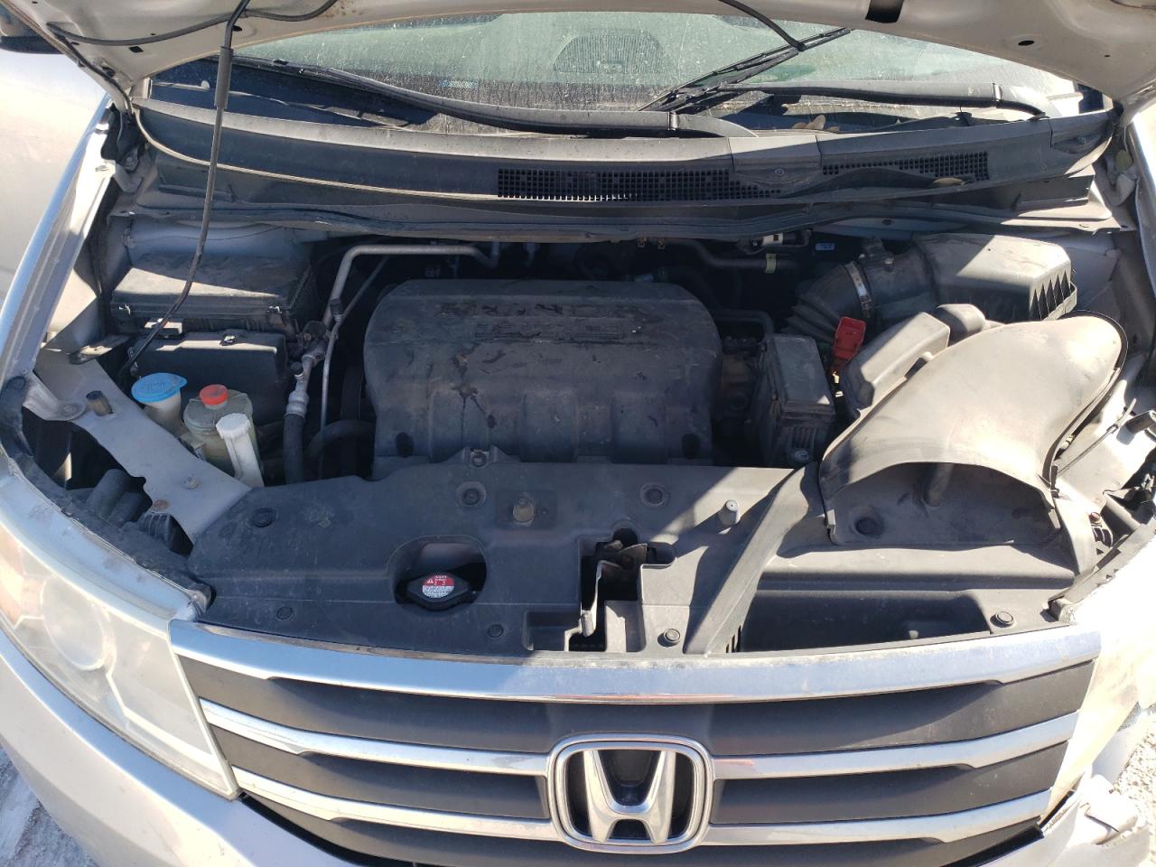 2012 Honda Odyssey - Image 13