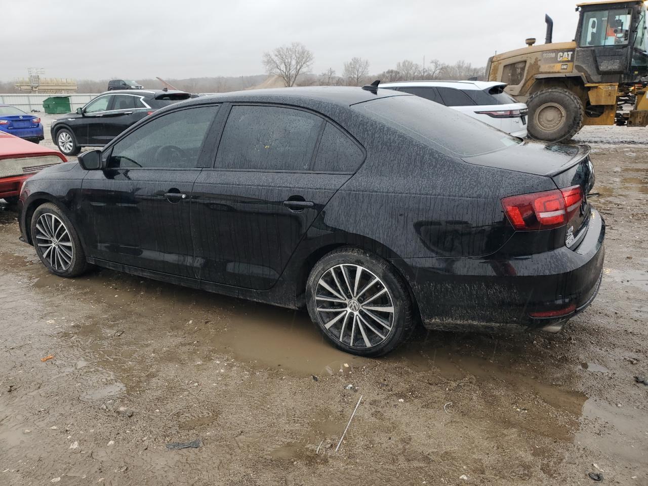 2016 Volkswagen Jetta - Image 2