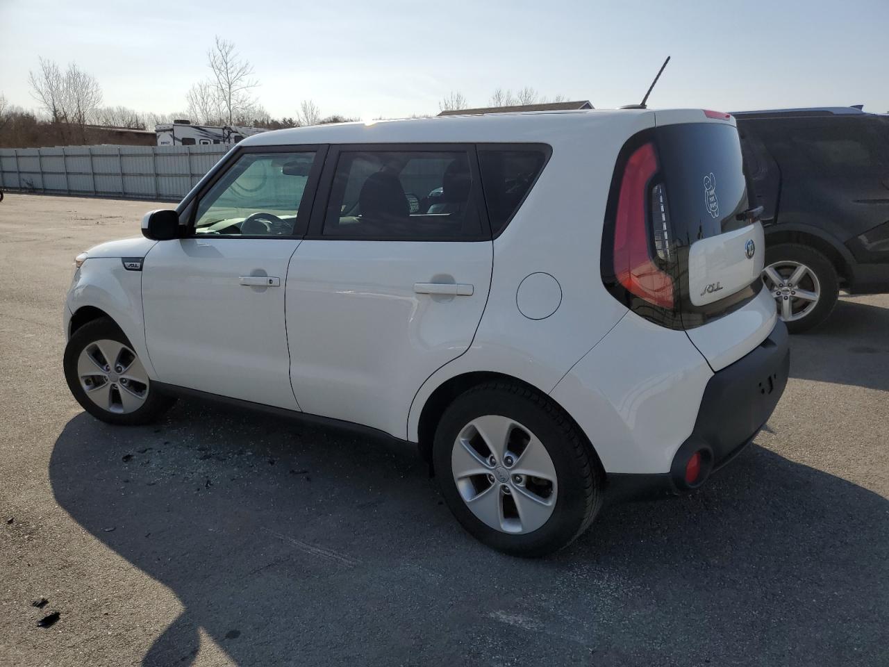 2016 Kia Soul - Image 2