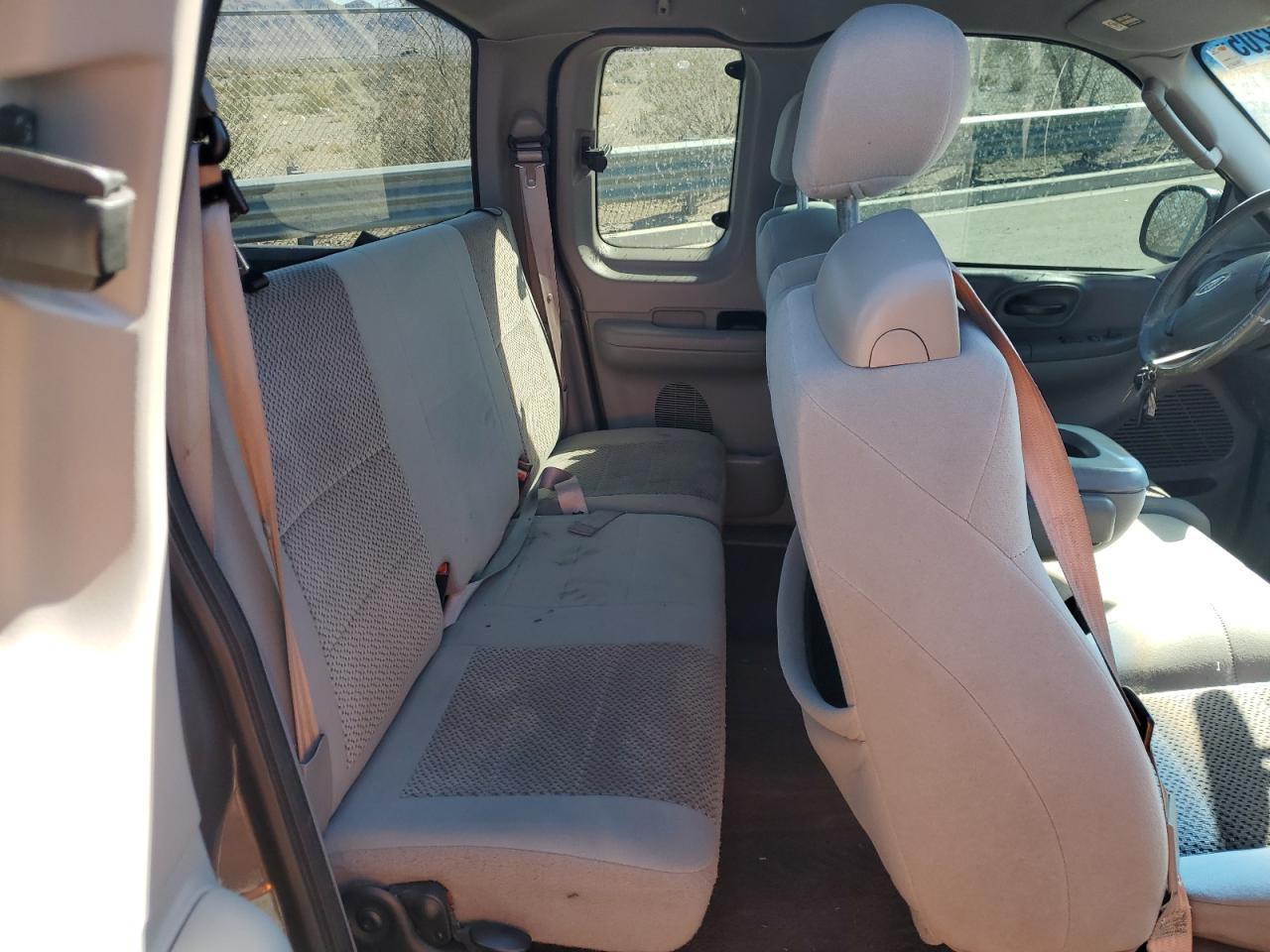 2003 Ford F-150 - Image 10