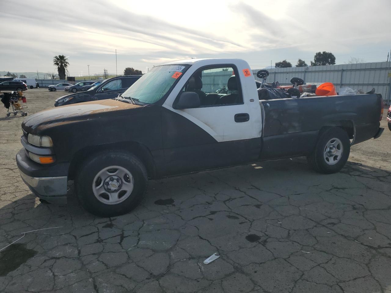 2001 Chevrolet Silverado C1500 for Sale in Martinez, CA - Vandalism