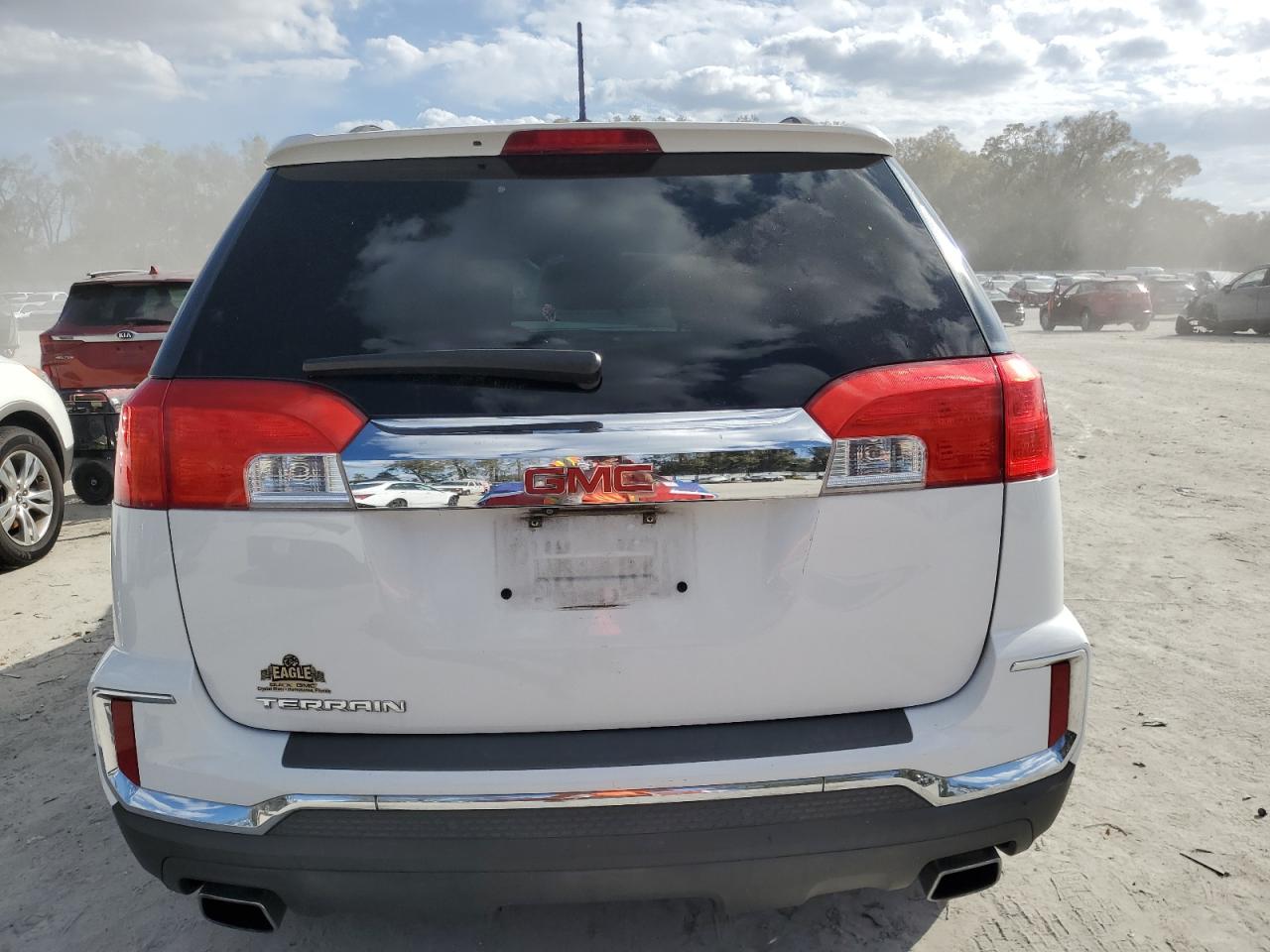 2016 GMC Terrain - Image 6