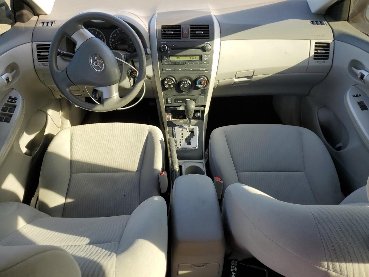 2010 Toyota Corolla - Image 8