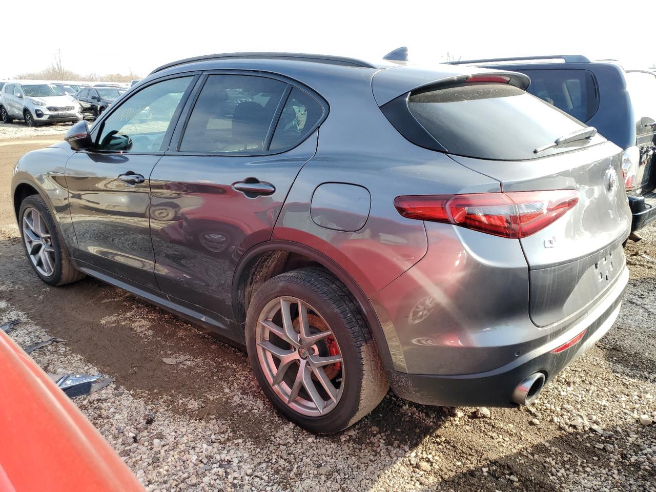 2018 Alfa Romeo Stelvio - Image 2