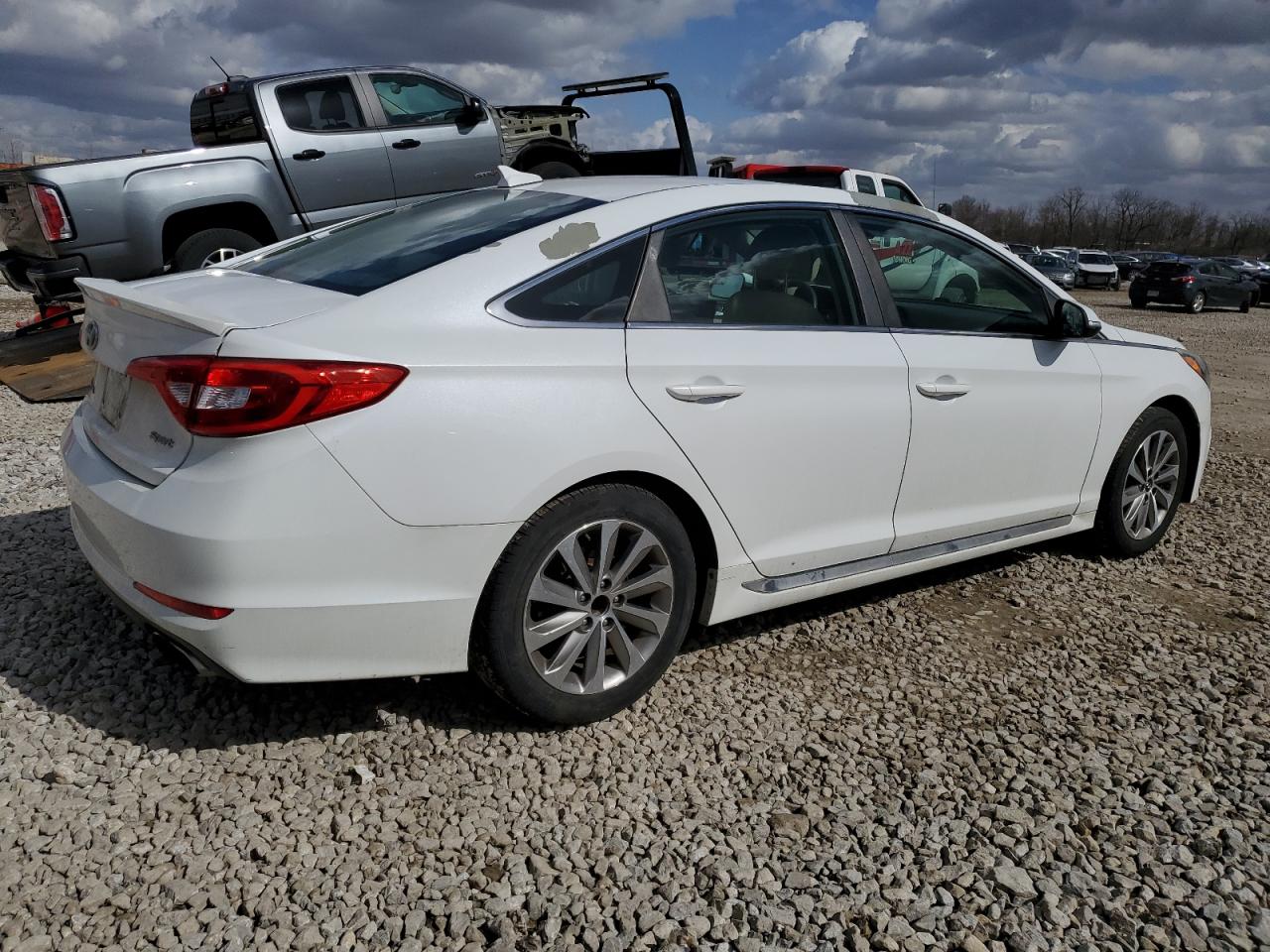 2015 Hyundai Sonata - Image 3