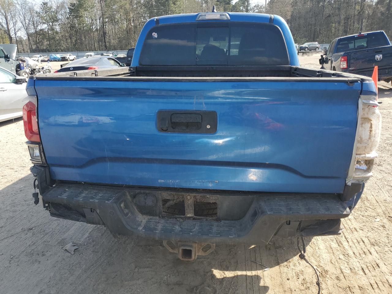 2017 Toyota Tacoma - Image 6