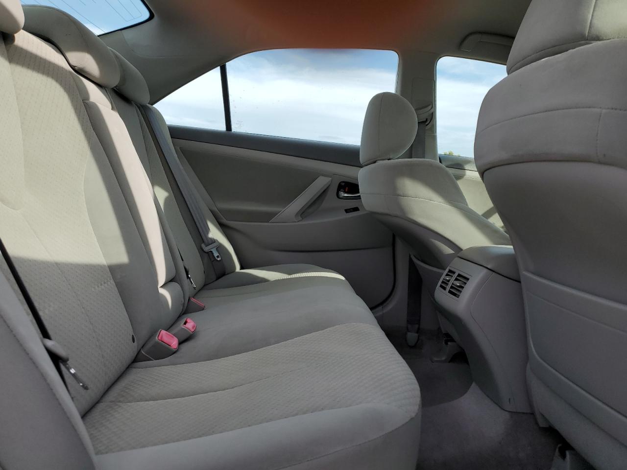 2007 Toyota Camry - Image 10