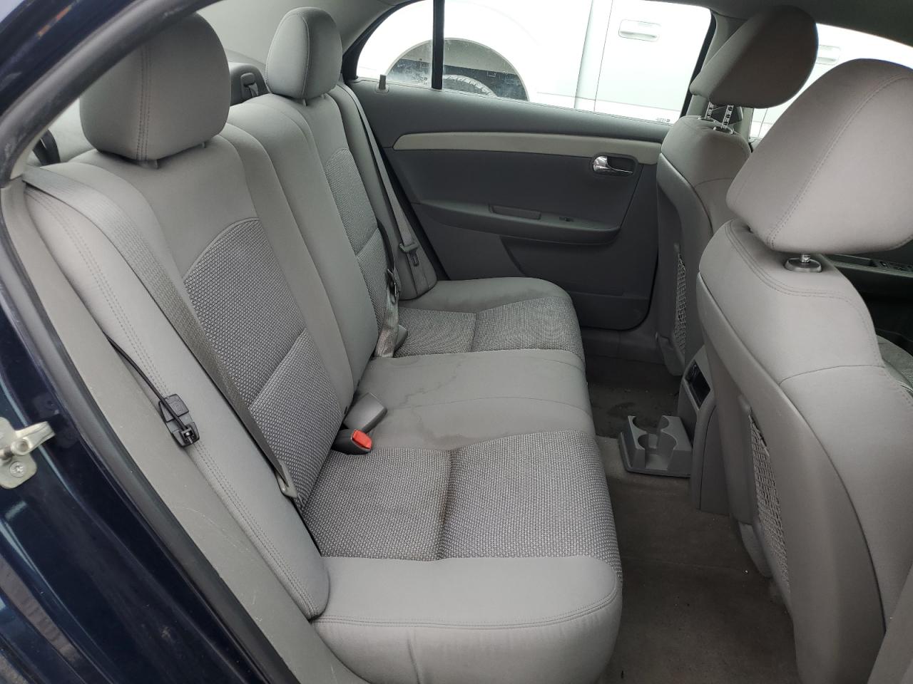 2011 Chevrolet Malibu - Image 10