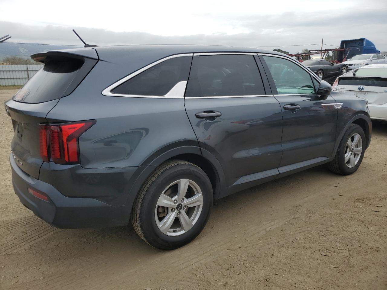 2021 Kia Sorento - Image 3