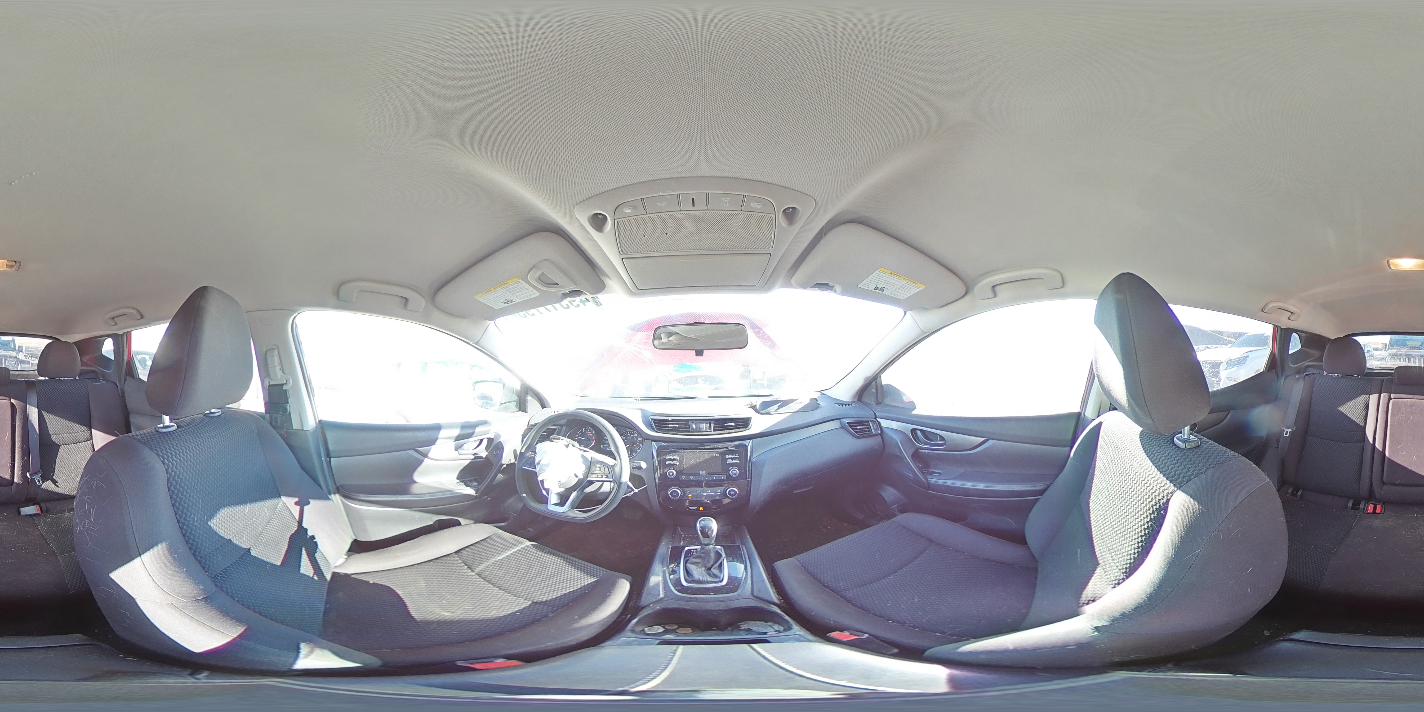 2018 Nissan Rogue - Image 14