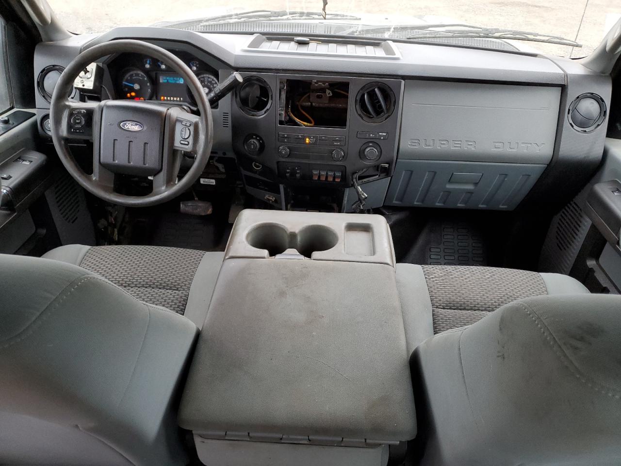 2011 Ford F250 - Image 8