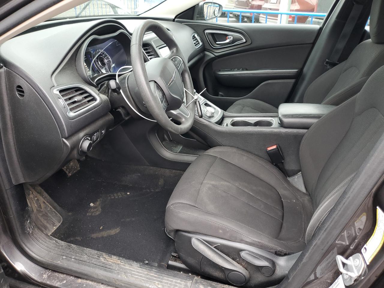 2015 Chrysler 200 - Image 7