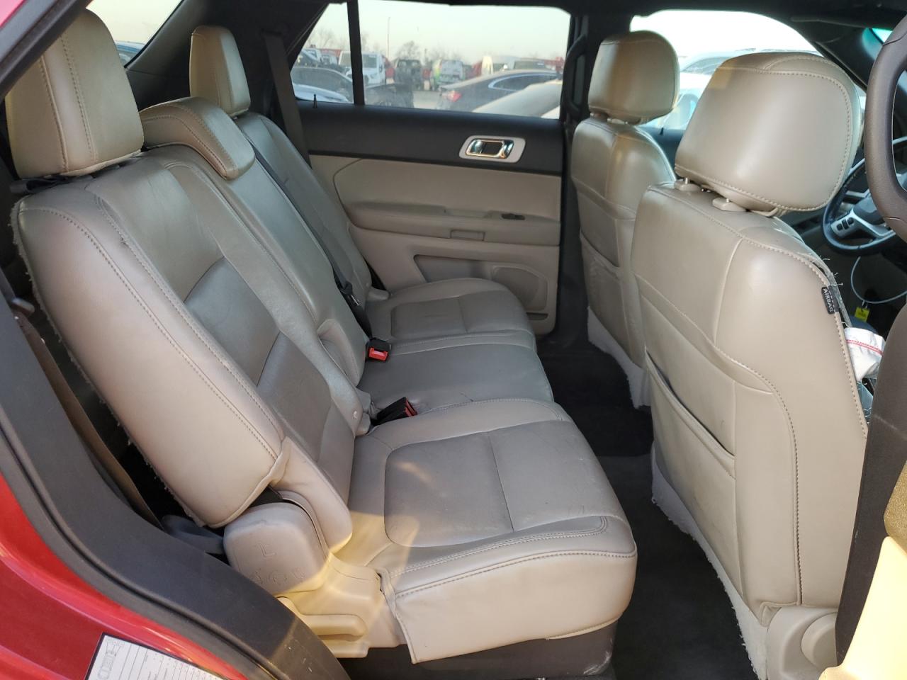 2011 Ford Explorer - Image 10