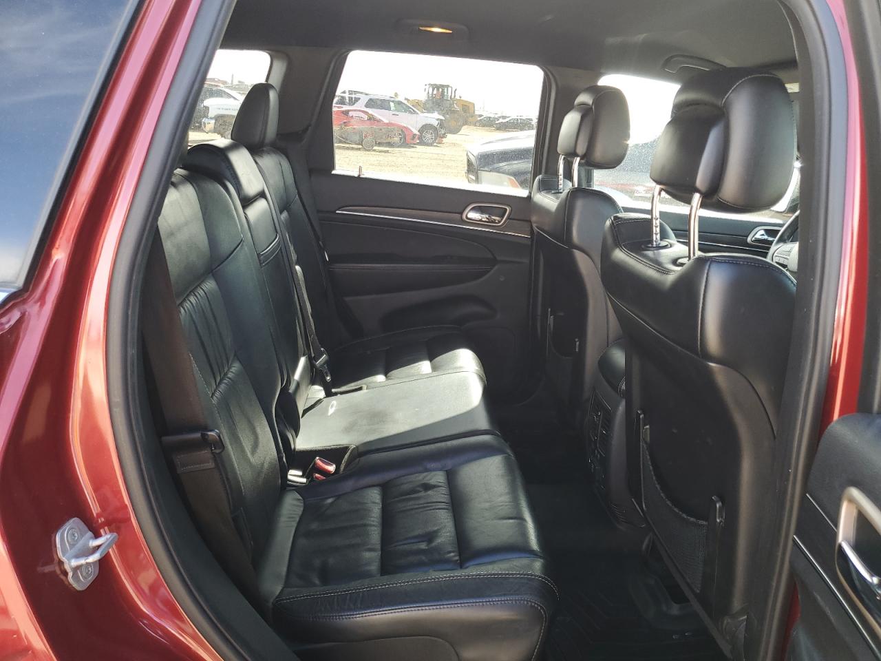 2014 Jeep Grand Cherokee - Image 11