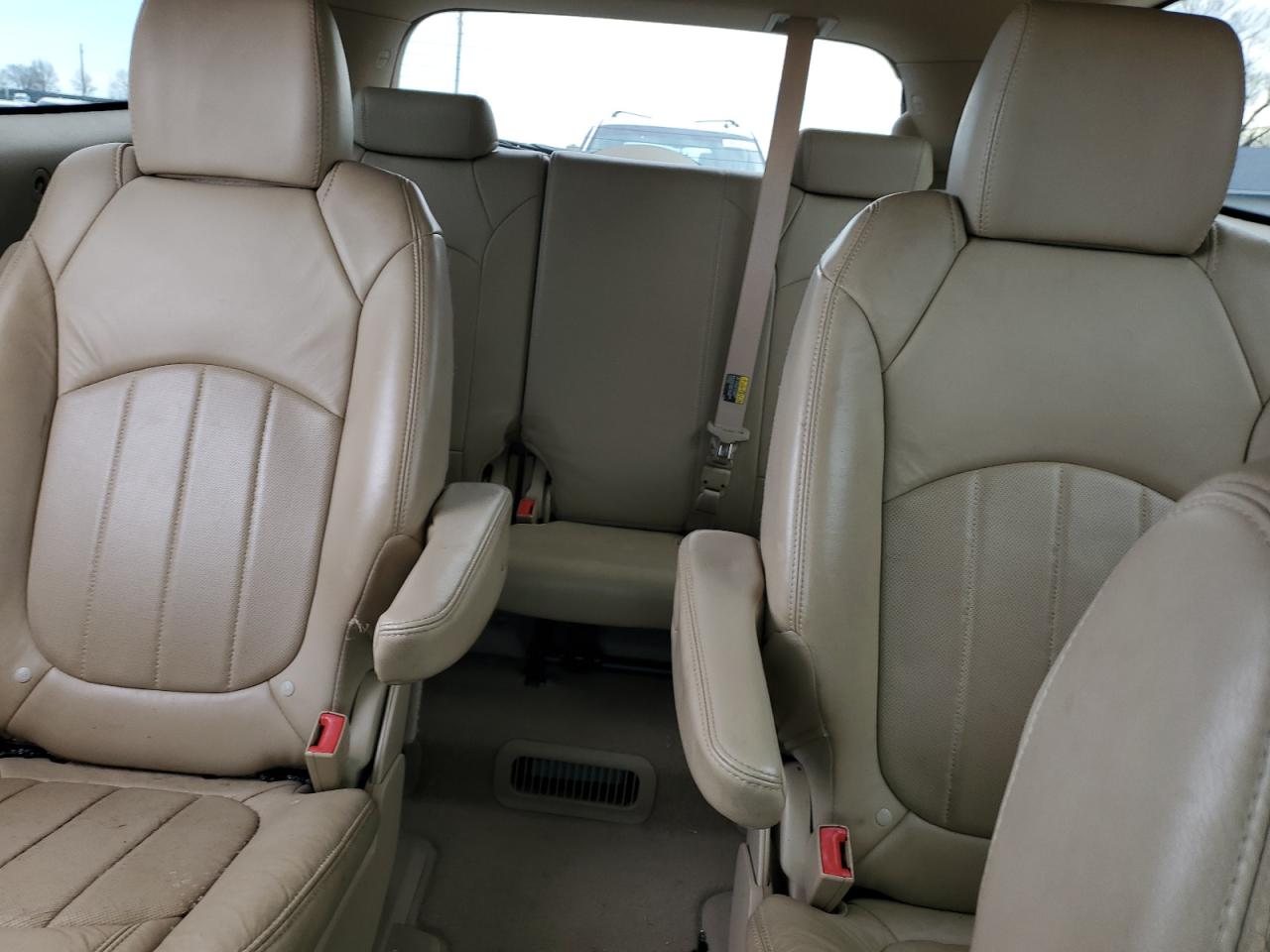 2012 Buick Enclave - Image 10