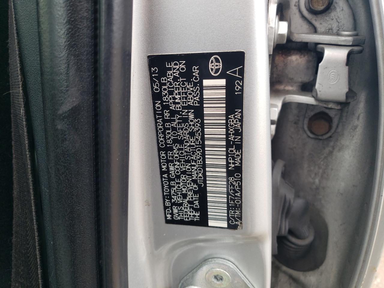 2013 Toyota Prius - Image 14