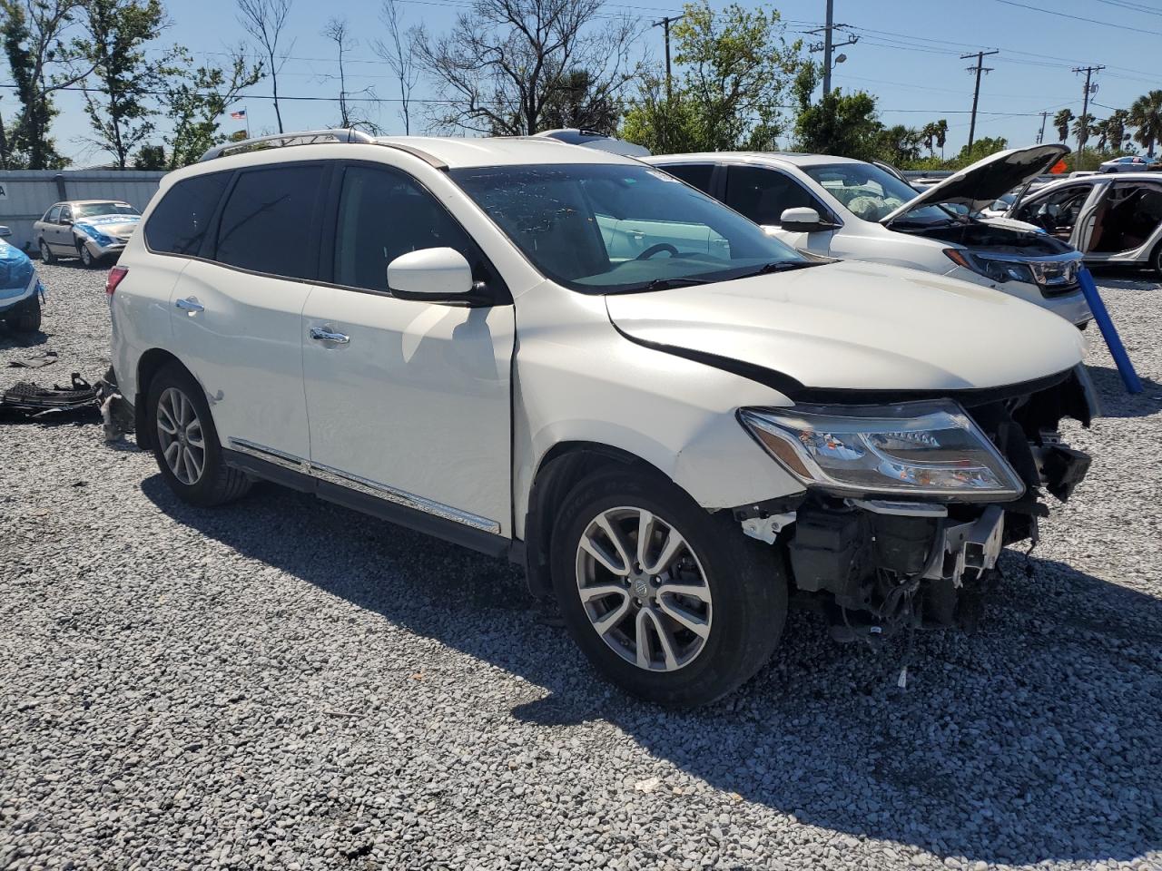 2015 Nissan Pathfinder - Image 4