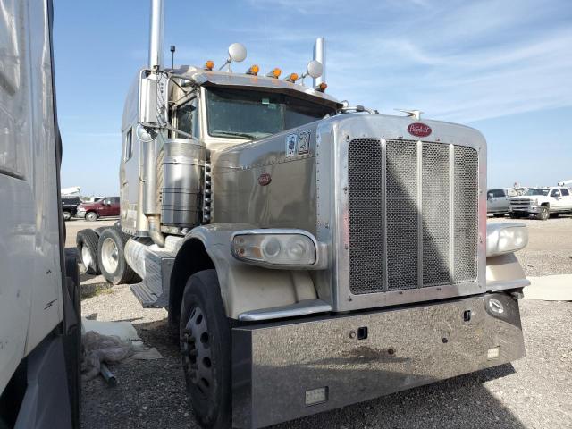 2014 Peterbilt 389 Semi Truck