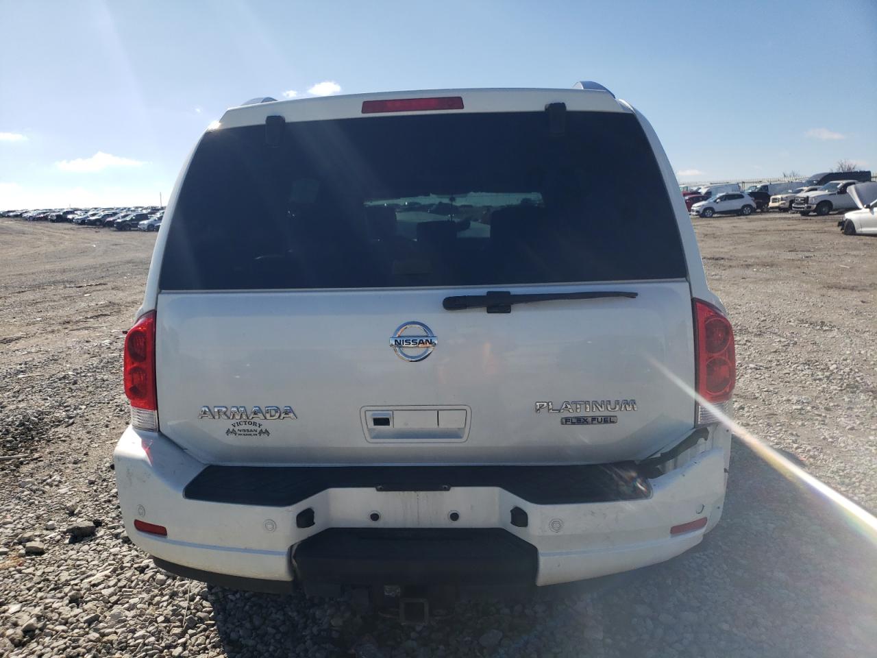 2015 Nissan Armada - Image 6