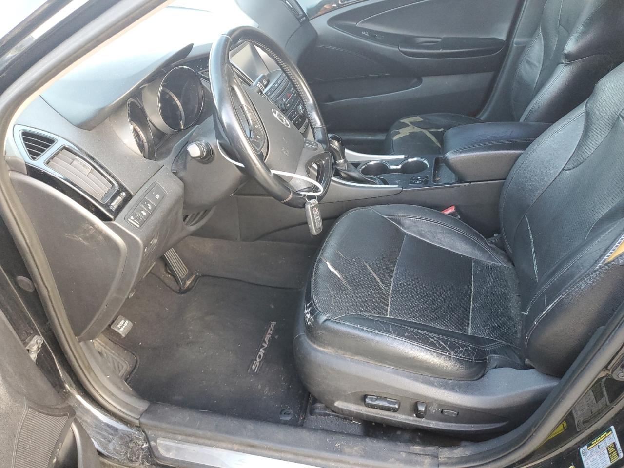 2014 Hyundai Sonata - Image 7