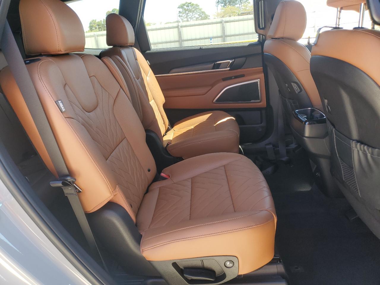2024 Kia Telluride - Image 11
