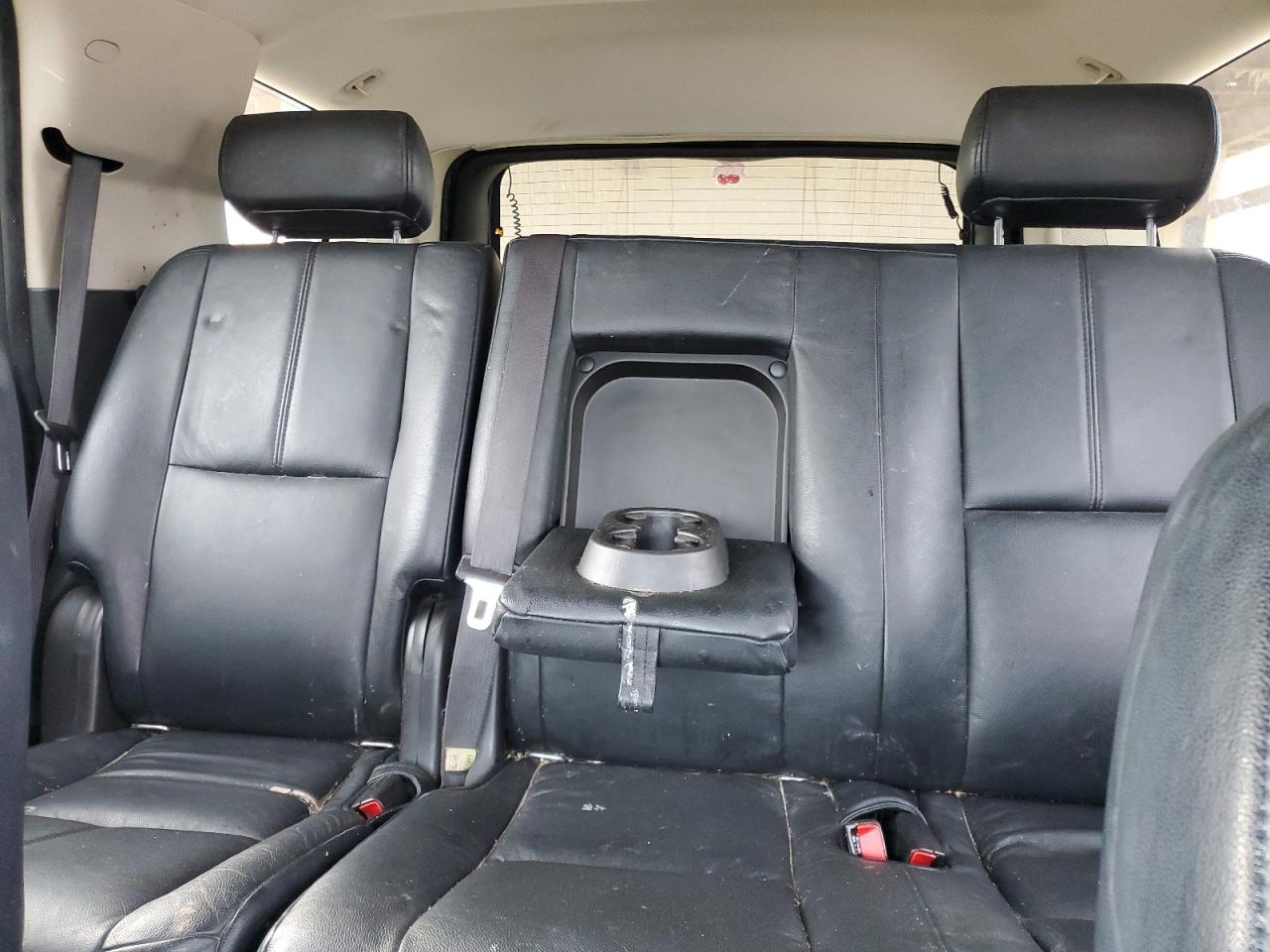 2007 Chevrolet Tahoe - Image 10