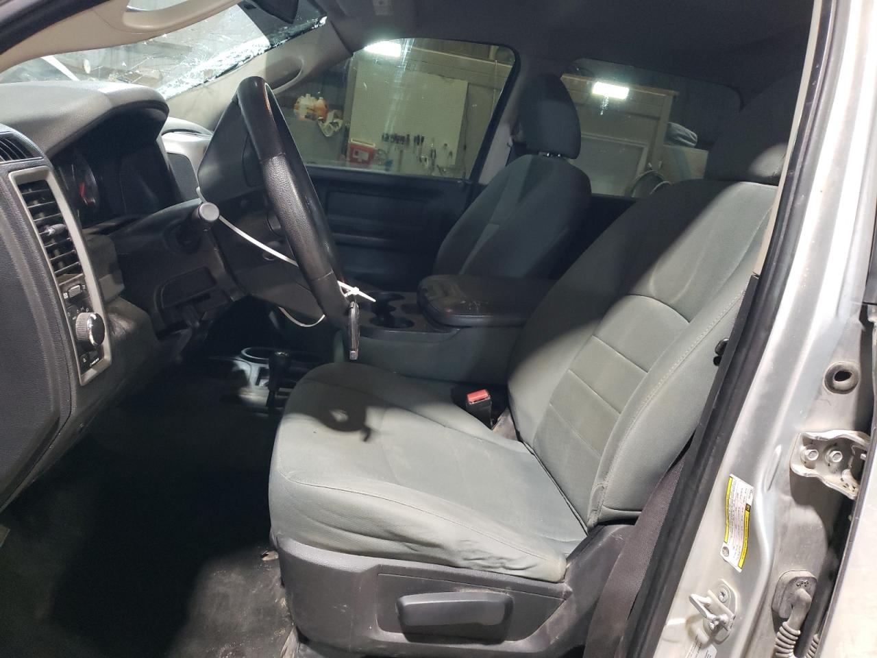 2016 RAM 2500 - Image 7