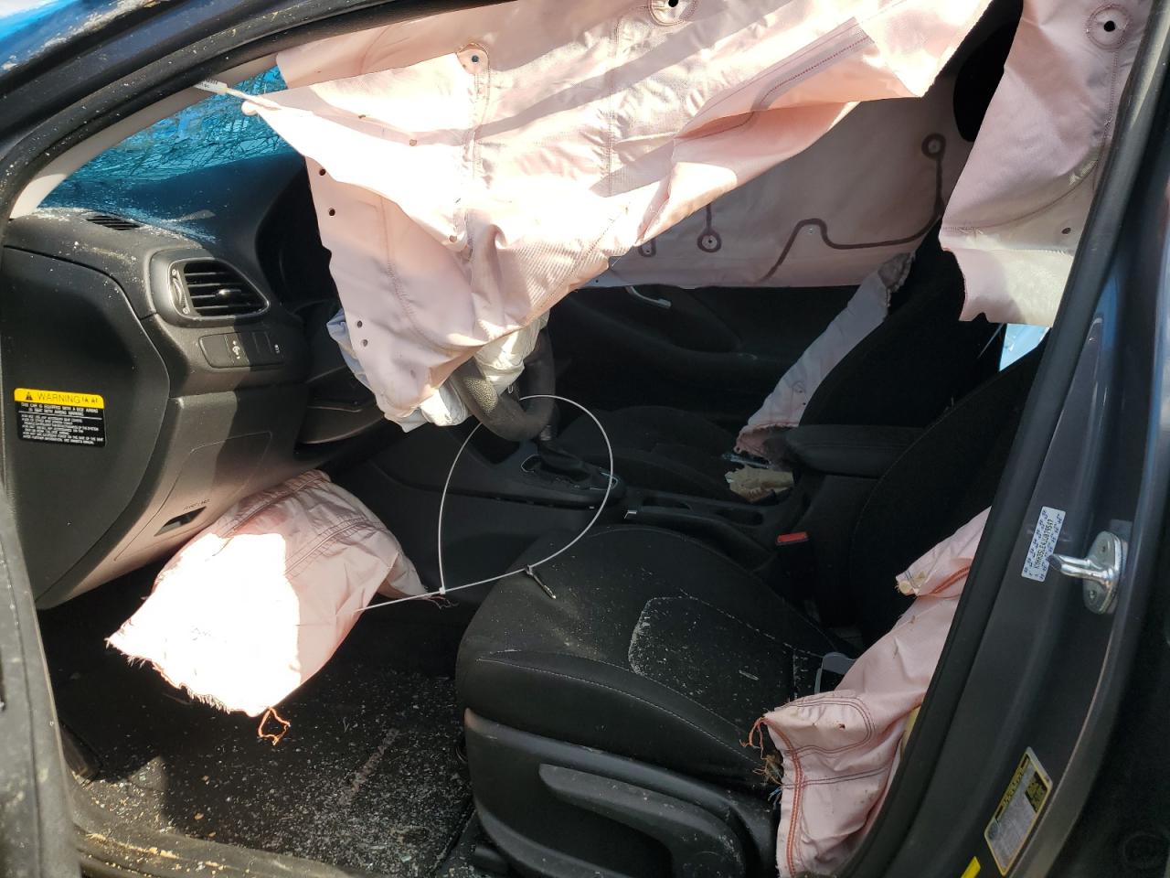 2018 Hyundai Elantra - Image 7