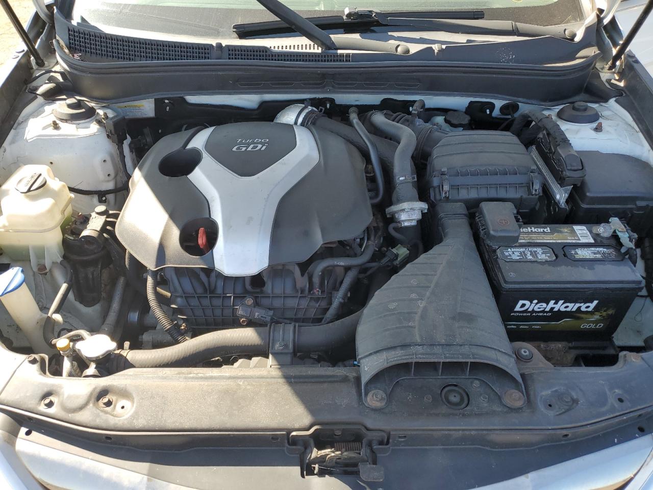 2011 Hyundai Sonata - Image 12