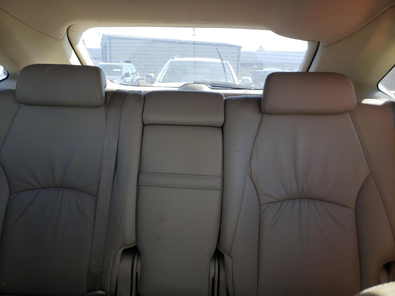 2005 Lexus RX - Image 10