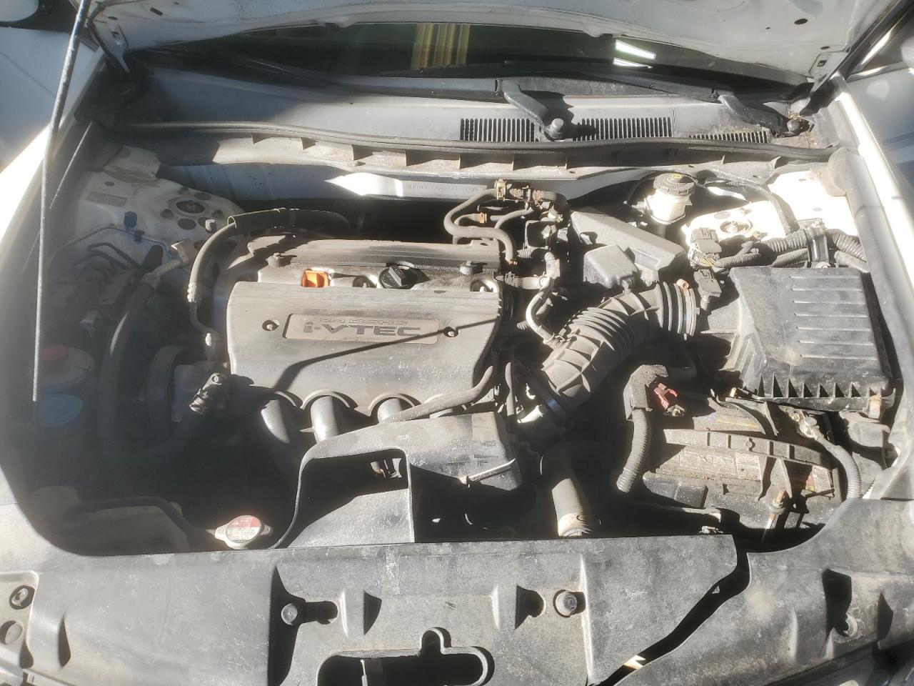2009 Honda Accord - Image 12